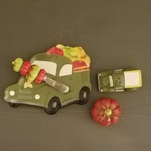 Harvest Moon Shakers with Plate & Spreader